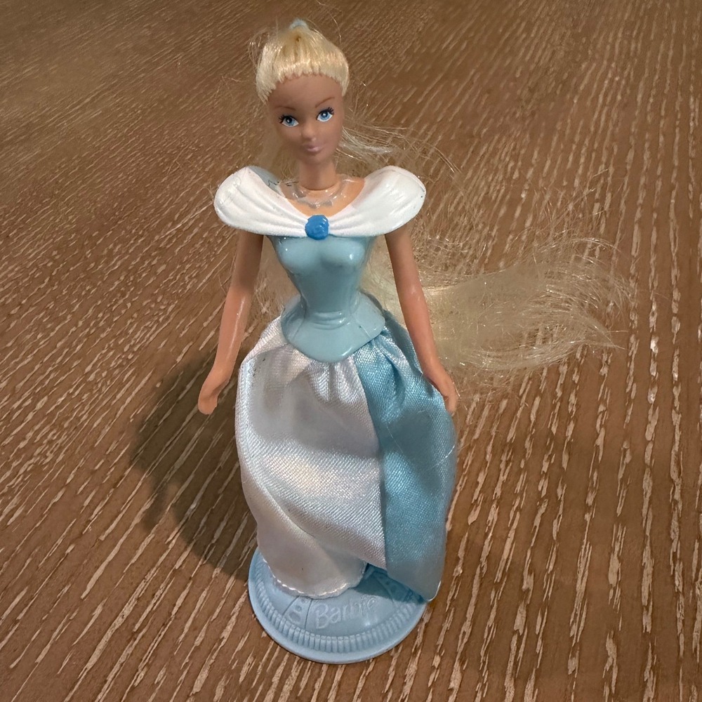 Vintage 1999 Disney Princess Barbie McDonalds Happy Meal Toy Mini Doll 4.5"